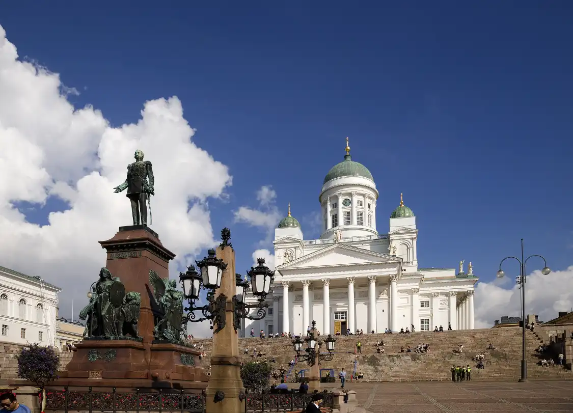 Hotels near Senate Square