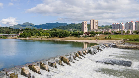 มูลานบีช