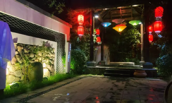 หุบเขาน้ําพุร้อนฉางคิงตะวันตก