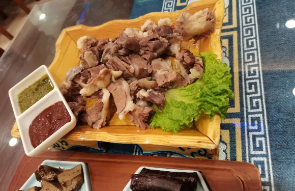 浩日沁奶茶館蒙式餐廳