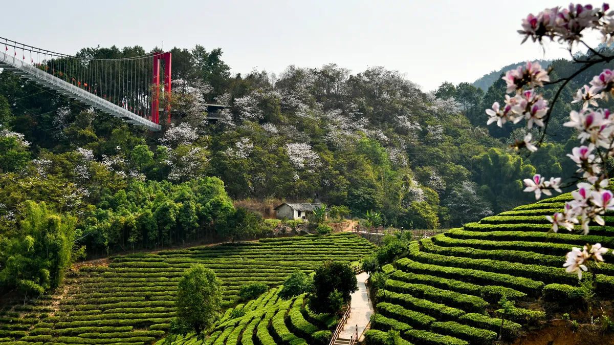 Dehong Xianfo Cave Scenic Area