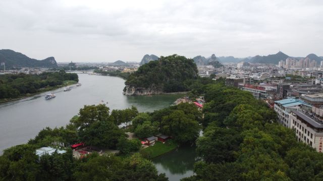 푸보산