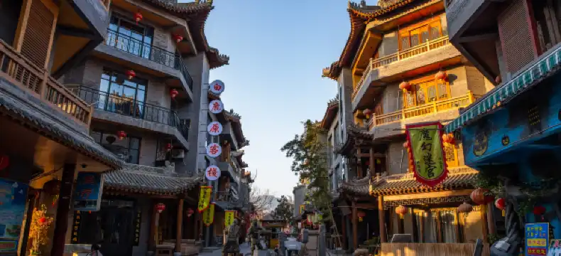Hotels in Liquan