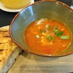 HQ's On William張用戶圖片