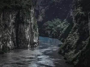 Jin Kou Gorge