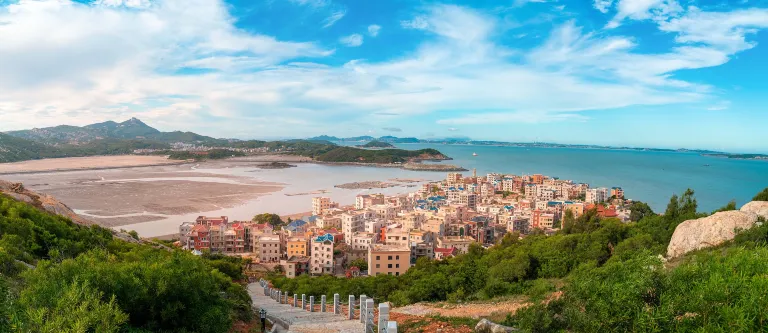 Отели рядом с достопримечательностью «»