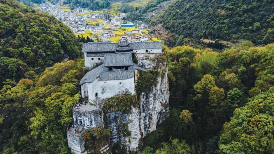 天臺山伍龍寺