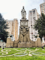 Plaza Isabel la Católica