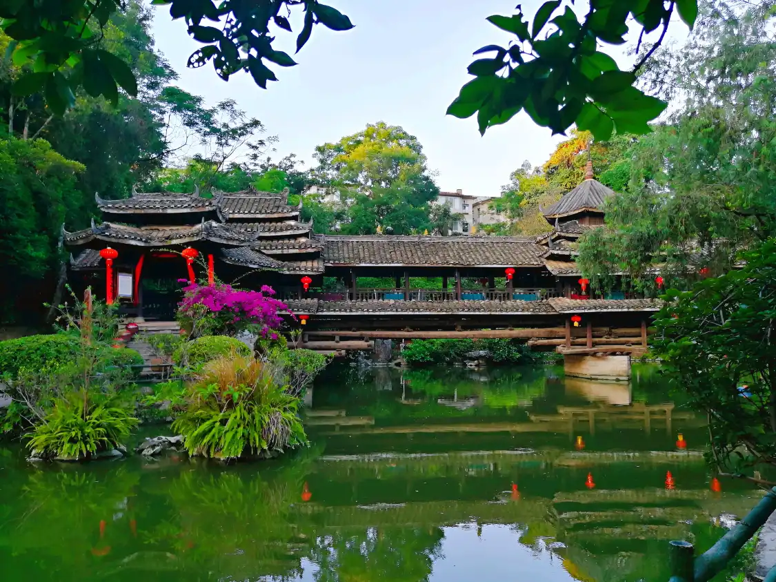Hotels near Nationality Antique Yuan