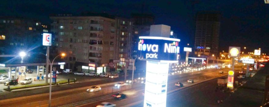 Ninova Park Shopping Center