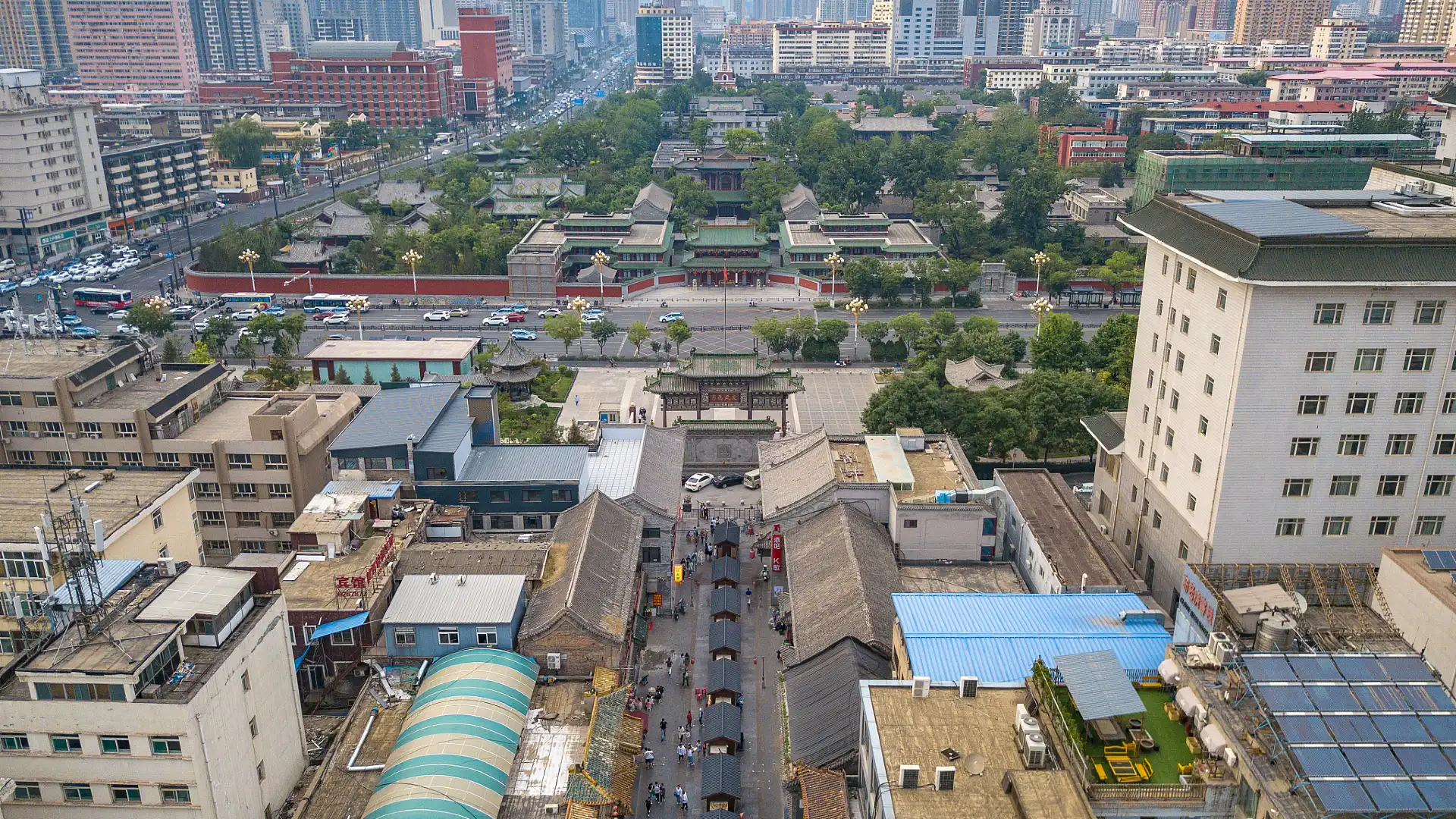Hotels near Liu Xiang