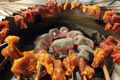 蜀味火焱山火盆烧烤(金堂店)