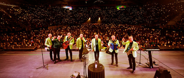 La Arrolladora Banda Limon Tour | Desert Diamond Arena