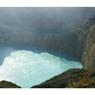 Kelimutu Crater Lakes