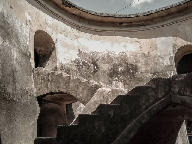 The rounding well