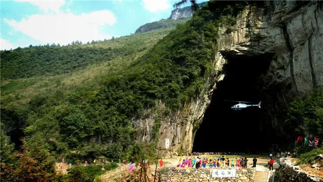 Enshi Cave Exploration