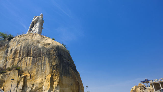 Zheng Chenggong Stone Statue
