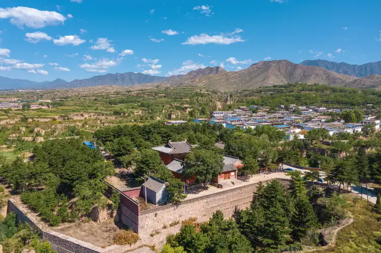 Hotels near Pagoda Temple