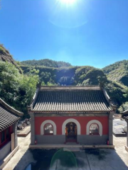 Shuanglong Temple