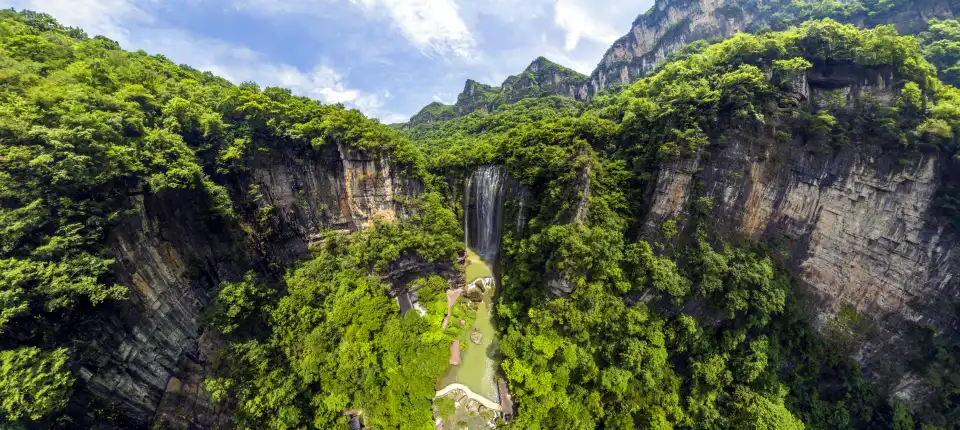2_Three Gorges Grand Waterfall