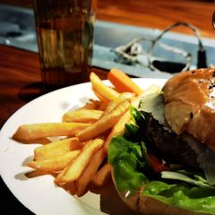 BISTRO BY URSIDE User Photo