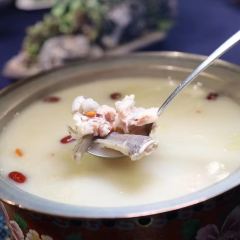 荖猎户·中华原烹雅宴艺术餐厅 User Photo