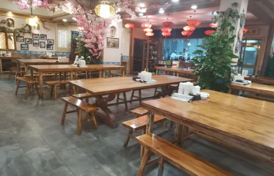 老東門過油肉拌麪館