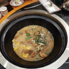 粘豆包铁锅炖(温泉街店) User Photo