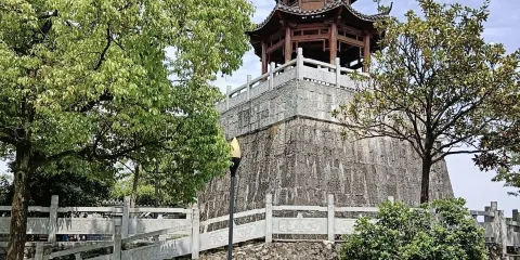 虎巖公園