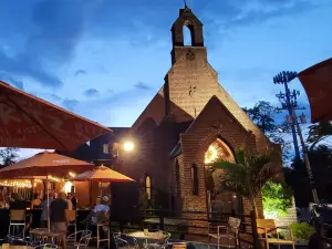 A Salute Italian Restaurant & Bar