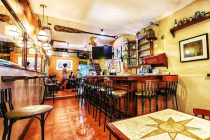 Oarhouse Pub of Manila