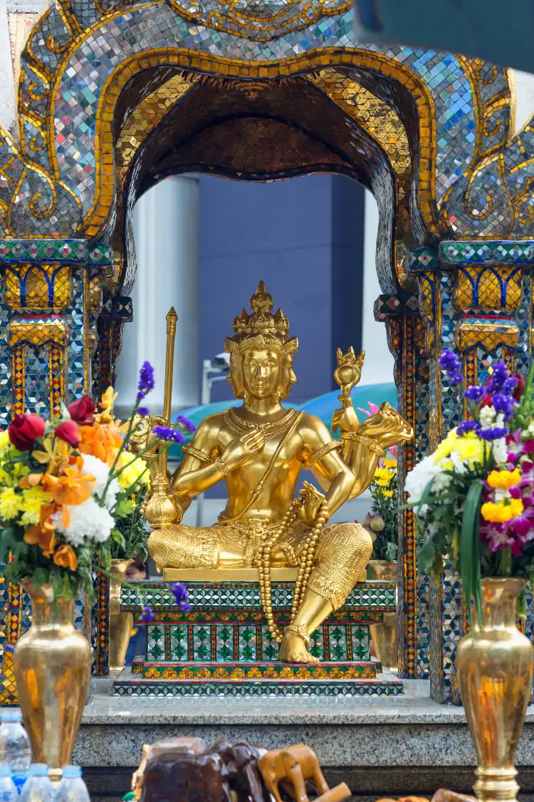 Hotels near Erawan Shrine
