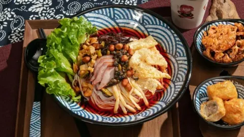 Shi Luo Ji Guiliu River Snail Rice Noodles (Qianjin Road Branch) in Beihai