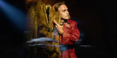 海上世界-明華輪