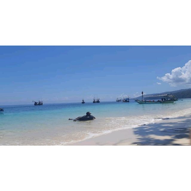 White sandy beach Sembulungan