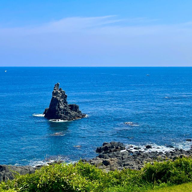 断崖絶壁の絶景"左京鼻"﻿