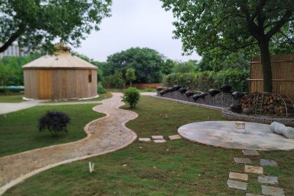 东山人家(长兴店)