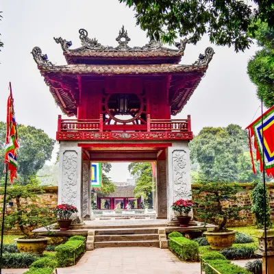 Günstige Flüge von Hanoi nach Moskau