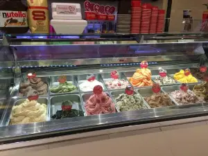 Ferretti Gelato E Caffe