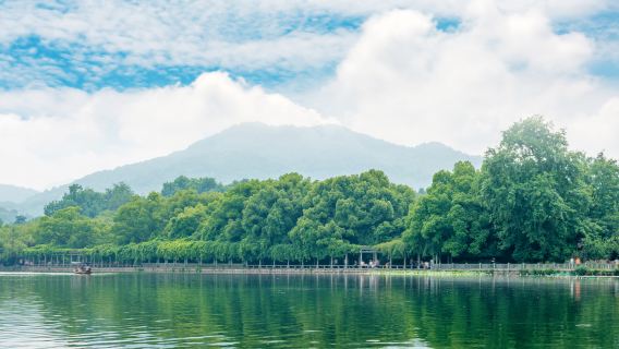 英國曼徹斯特+溫德米爾+鮑內斯+格拉斯米爾【包車遊】