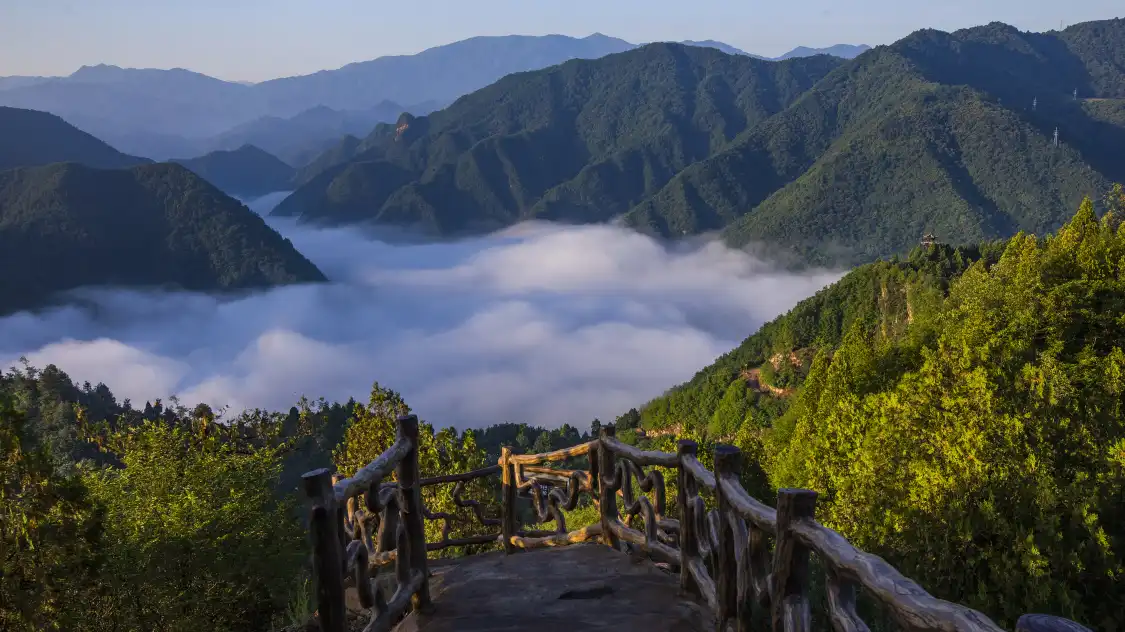 Hotels near Jiulong Mountain