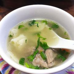 谜城特色羊排揪片子手抓肉 User Photo