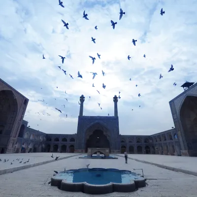 Авиабилеты Исфахан Санкт-Петербург