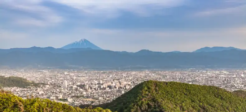 鄰近山梨學院大學的酒店
