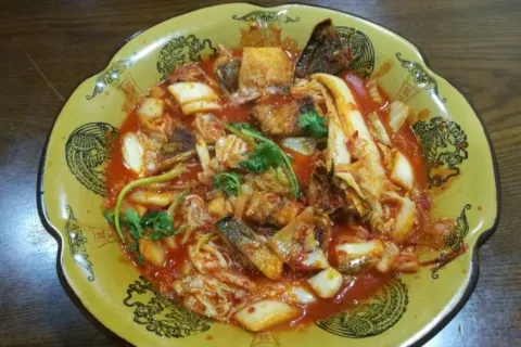 順達長白山野生小魚館