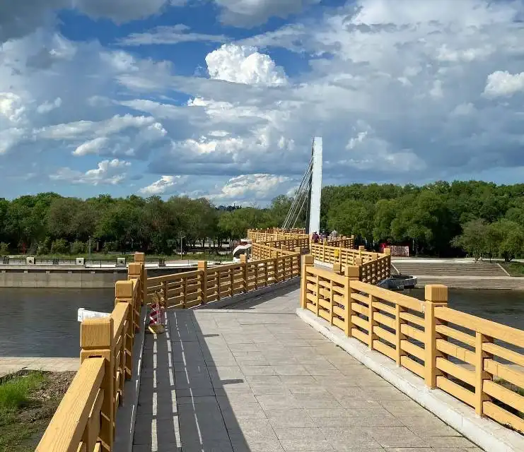 Hotels near Heilongjiang Park