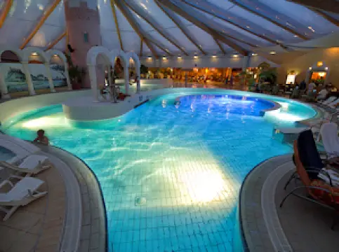 Kristall Sauna-Wellnesspark mit Soletherme