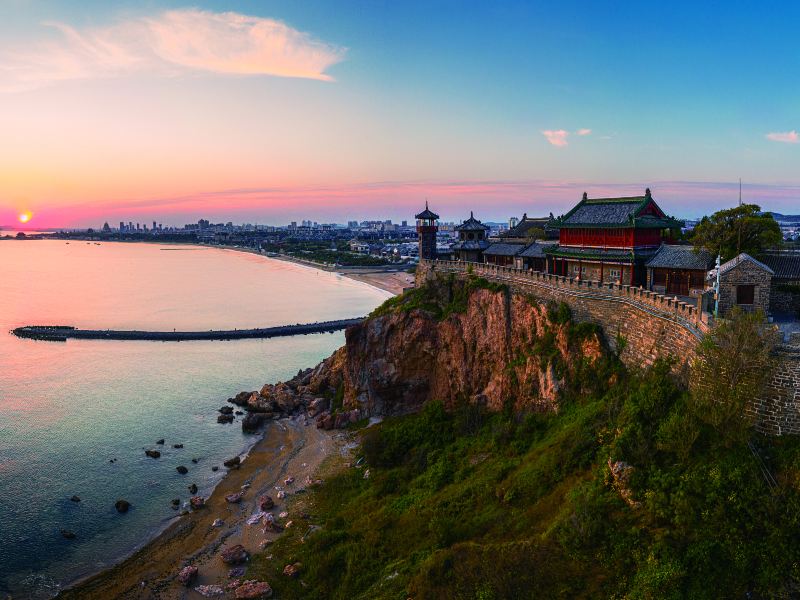 Sunrise Admiring Of Penglai Pavilion