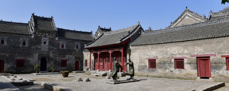 Yeshi Manor