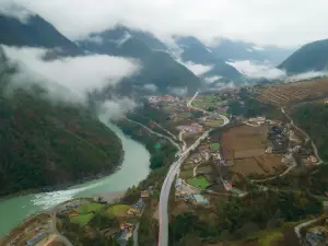 丙中洛觀景台